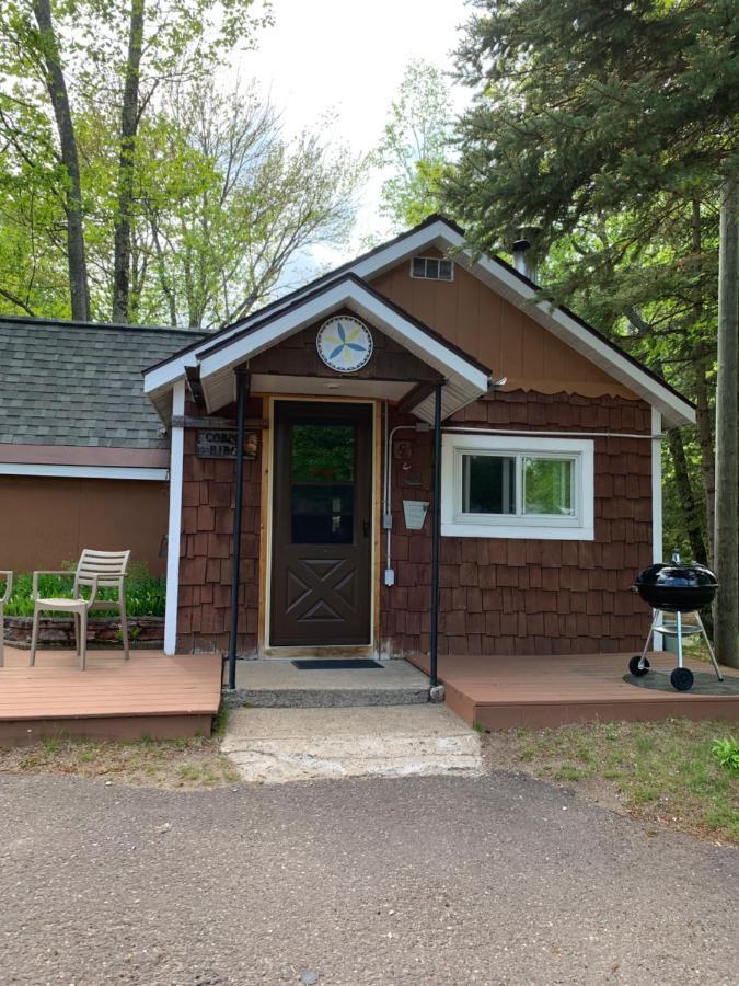 Miller'S Cottages Ontonagon Exterior photo